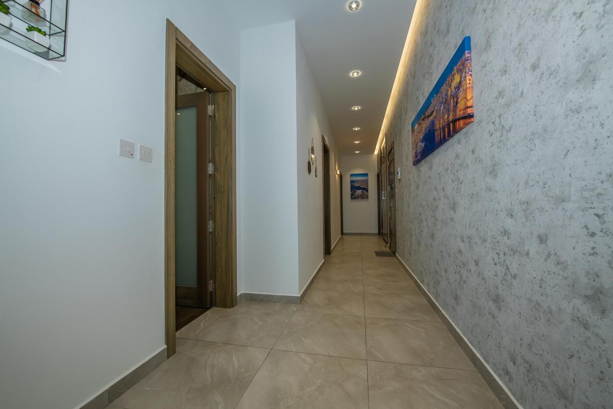 Clifftop Modern Apartment Mellieħa Zewnętrze zdjęcie