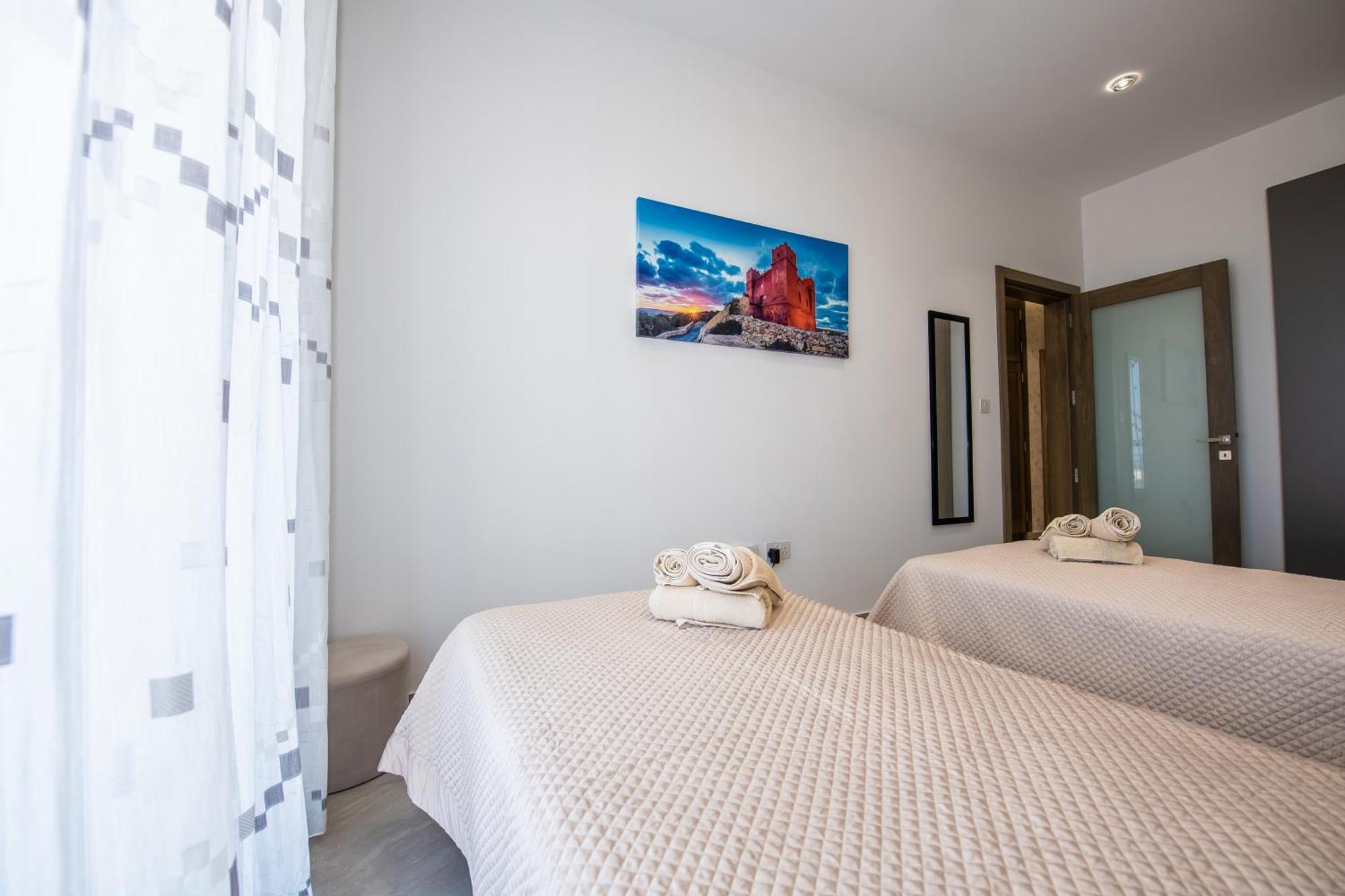 Clifftop Modern Apartment Mellieħa Zewnętrze zdjęcie